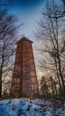 Uitkijktoren hulzenberg in de winter